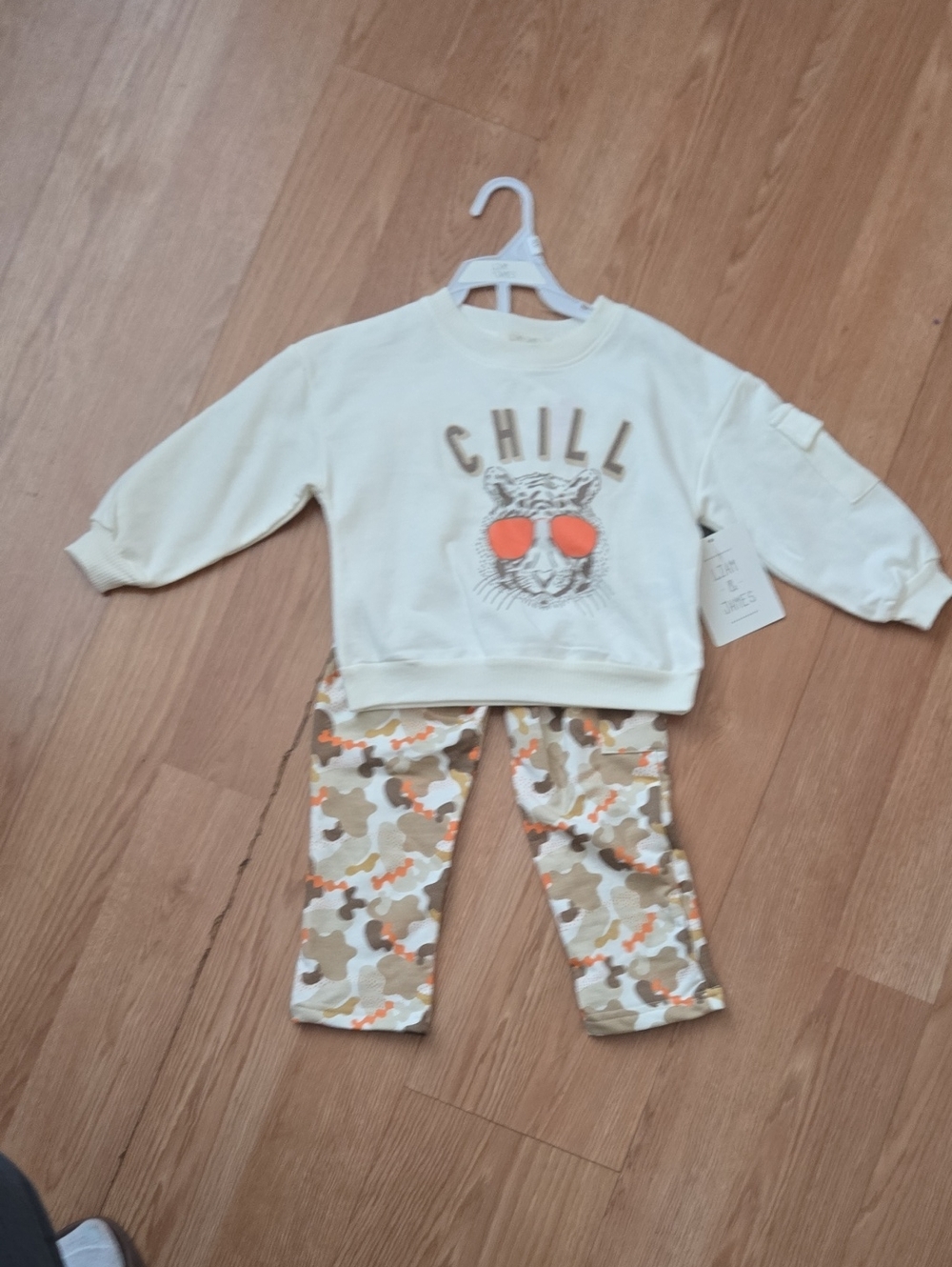 Kids Cream 'Chill' Sweatshirt and Camo Leggings Set